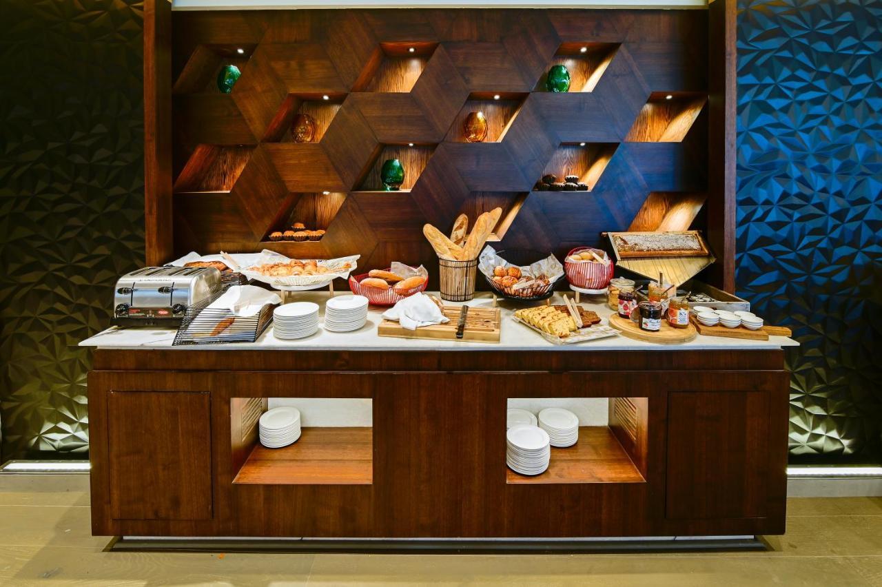 Vivanta Bengaluru Residency Road Екстер'єр фото