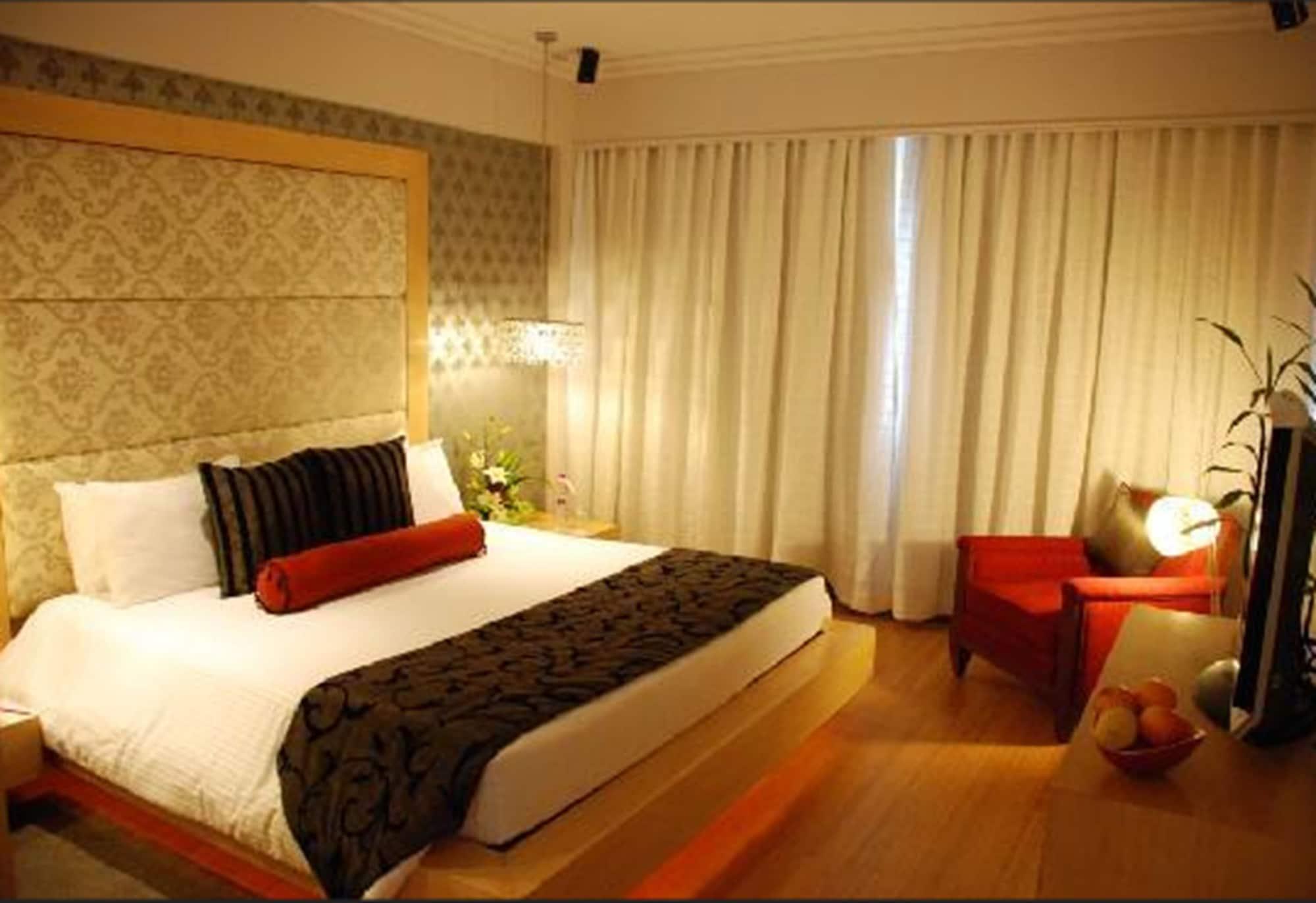 Vivanta Bengaluru Residency Road Екстер'єр фото