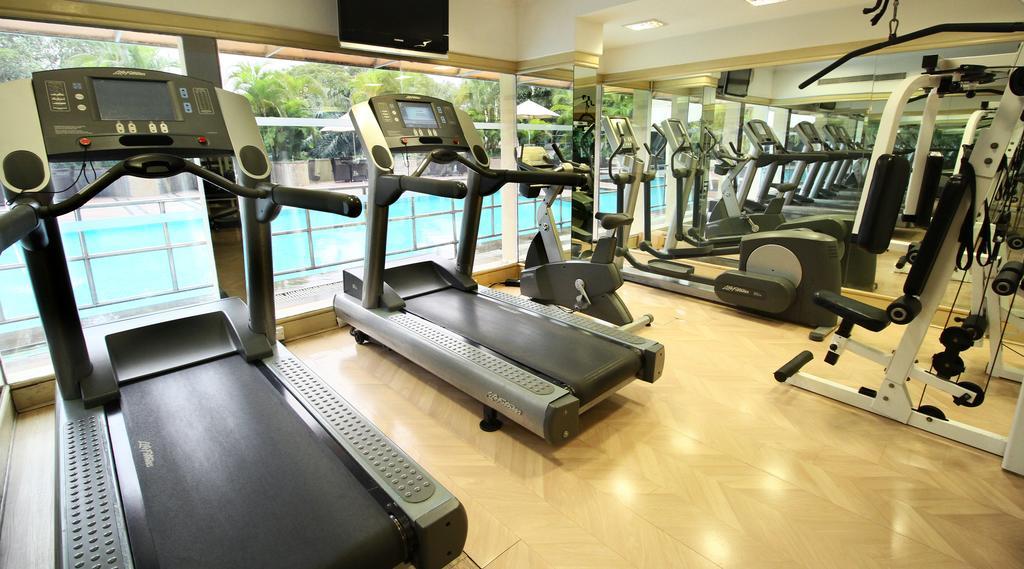 Vivanta Bengaluru Residency Road Екстер'єр фото