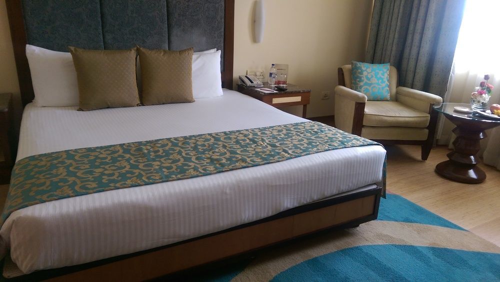 Vivanta Bengaluru Residency Road Екстер'єр фото